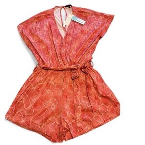 Shore Orange and white print jumper NWT (XL)